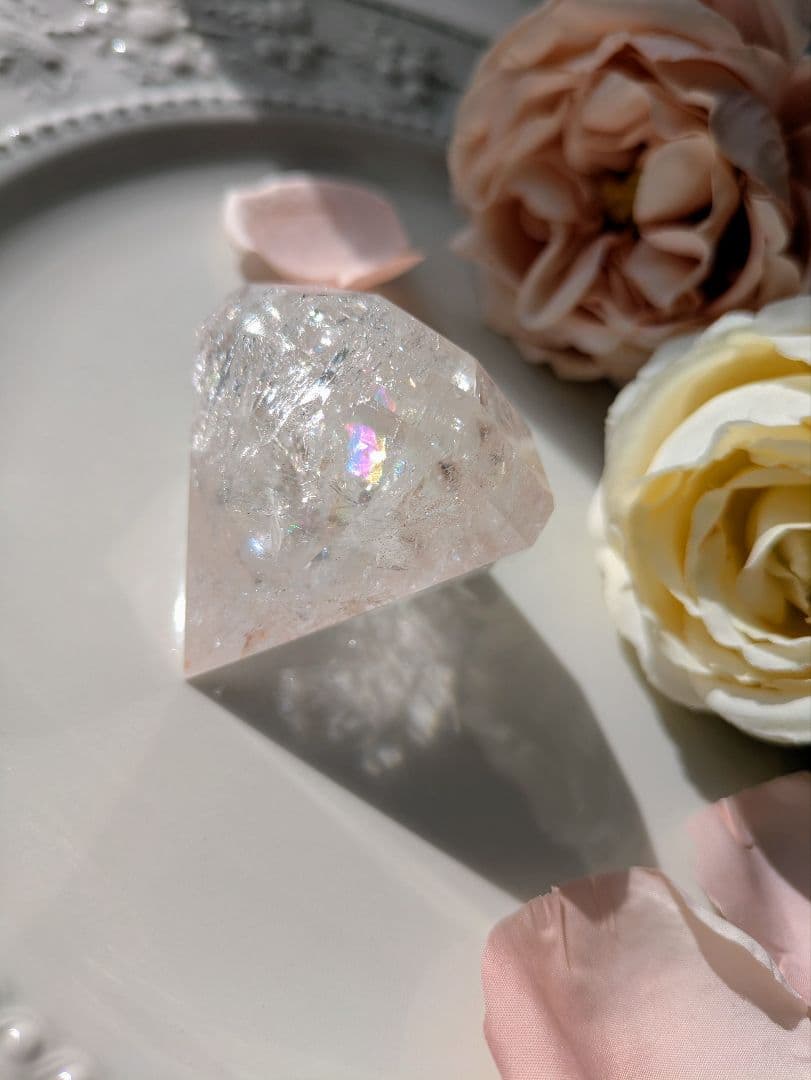 ♡ピンクアゼツライト（通称） ピンククリアクォーツ♡　 ダイヤカット　虹