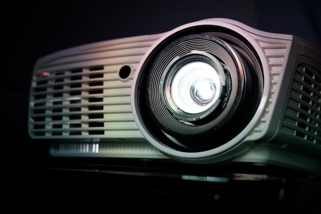 Optoma プロジェクター 本体