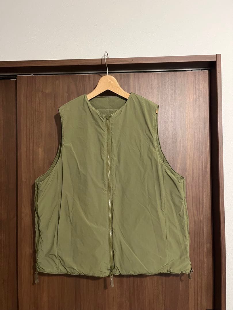 ジャケット・アウター YOKE 23AW QUILTING PADDED VEST