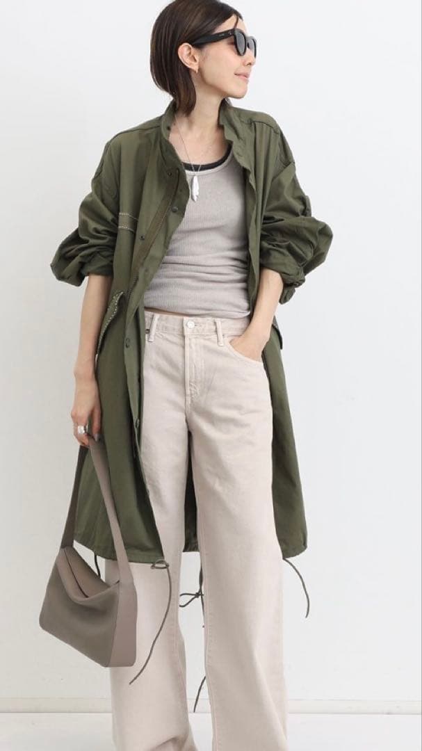 アパルトモン HTC STUDS DESIGN FISH TAIL C