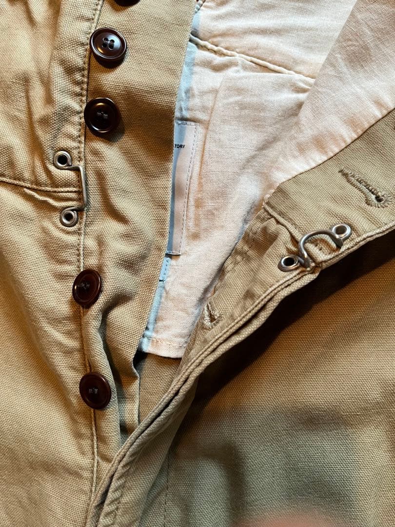 visvim ハイウエストパンツ