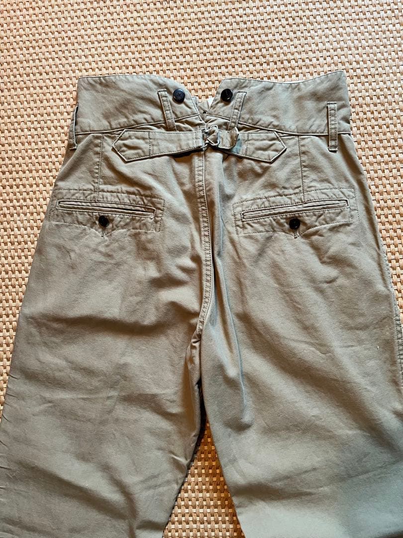 visvim ハイウエストパンツ