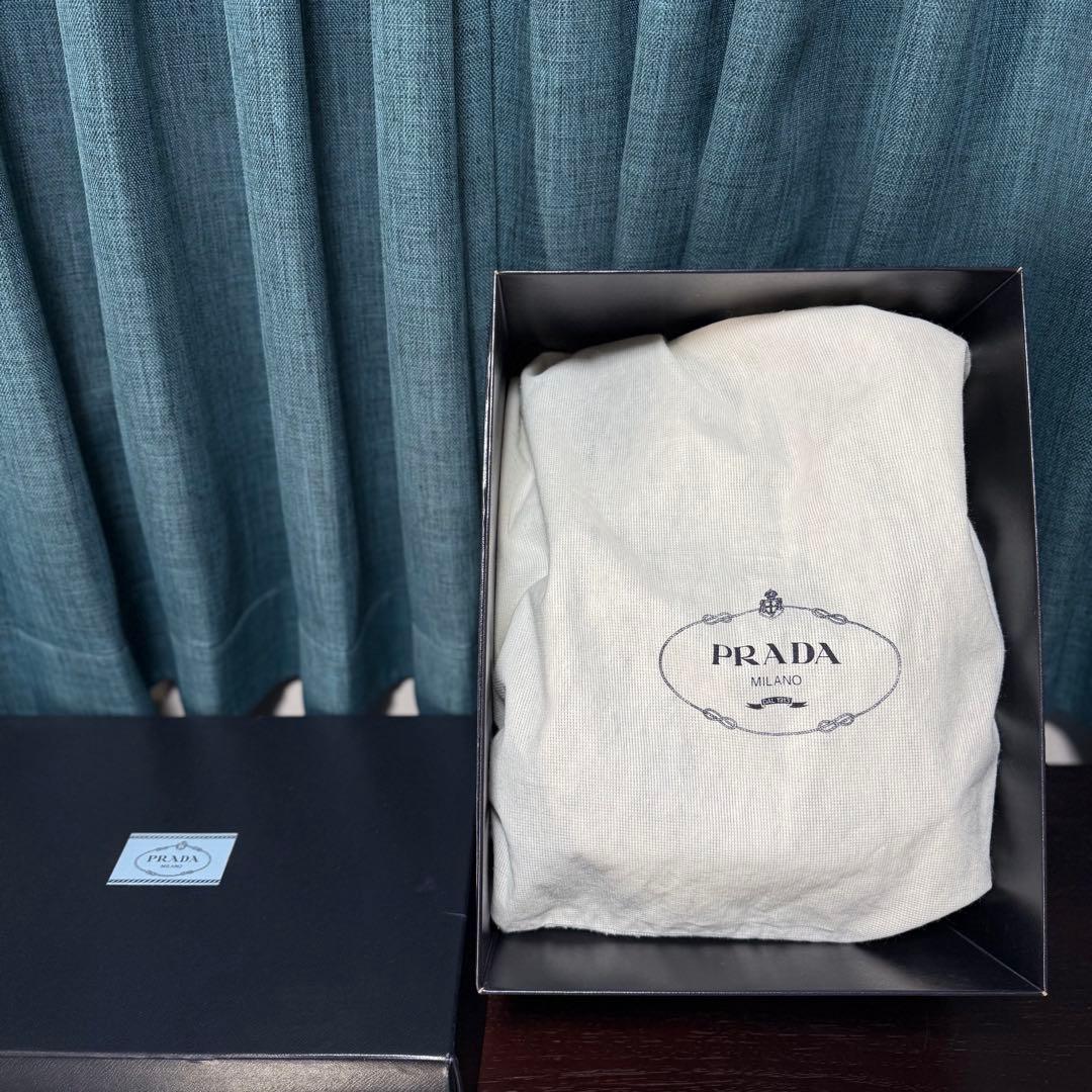 廃盤 PRADA ナイロン リュック 大 三角ロゴ 黒 イタリア製 箱 保存袋付