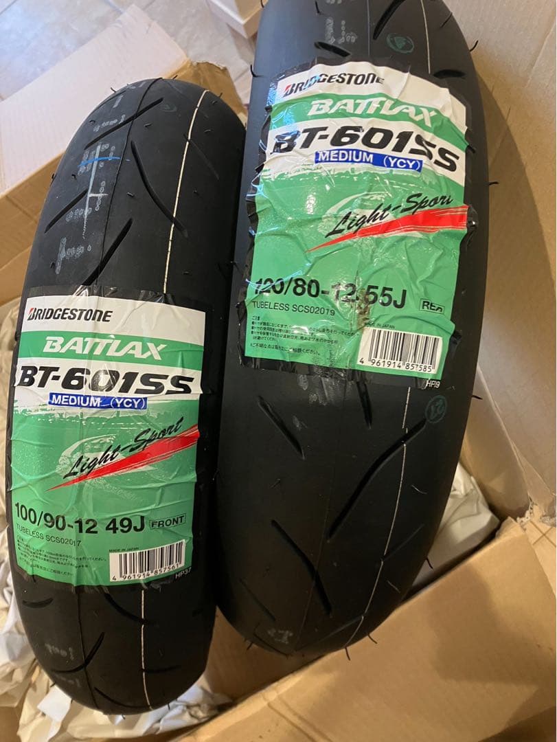 BRIDGESTONE BATTLAX BT-601SS タイヤセット