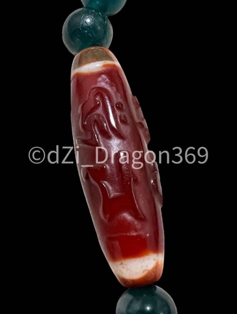 dZi beadsジービーズ 上肯 老礦手工藏伝仏龍眼天珠のブレス