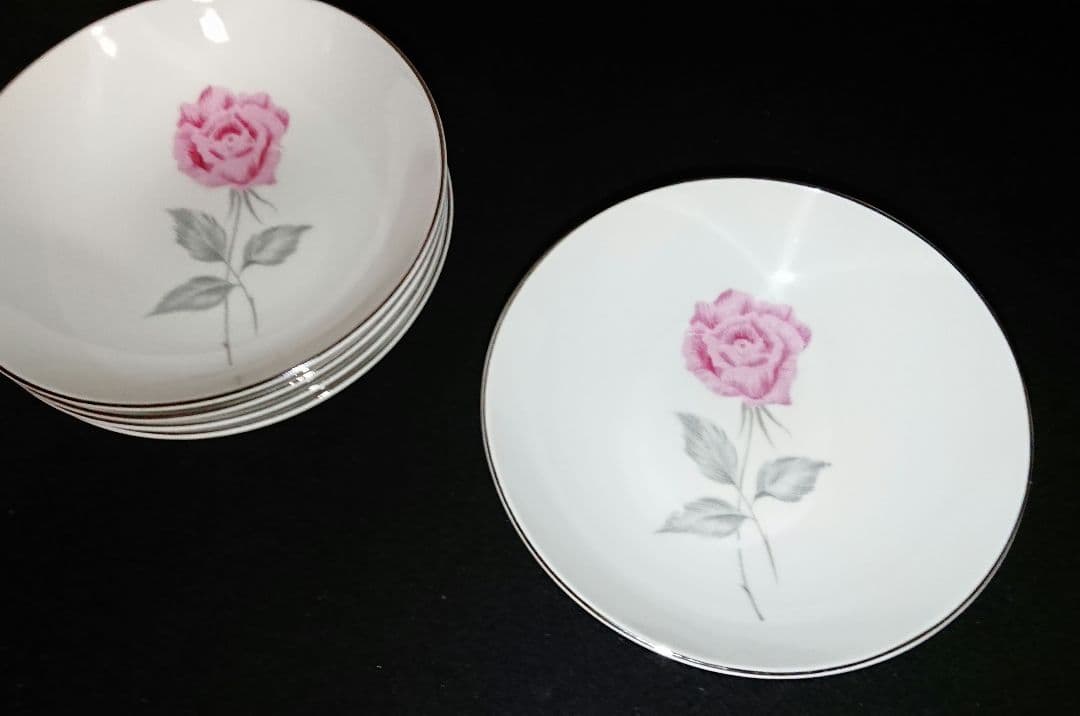 希少 Narumi ナルミチャイナ 薔薇柄食器18点セット+おまけ付 昭和レトロ