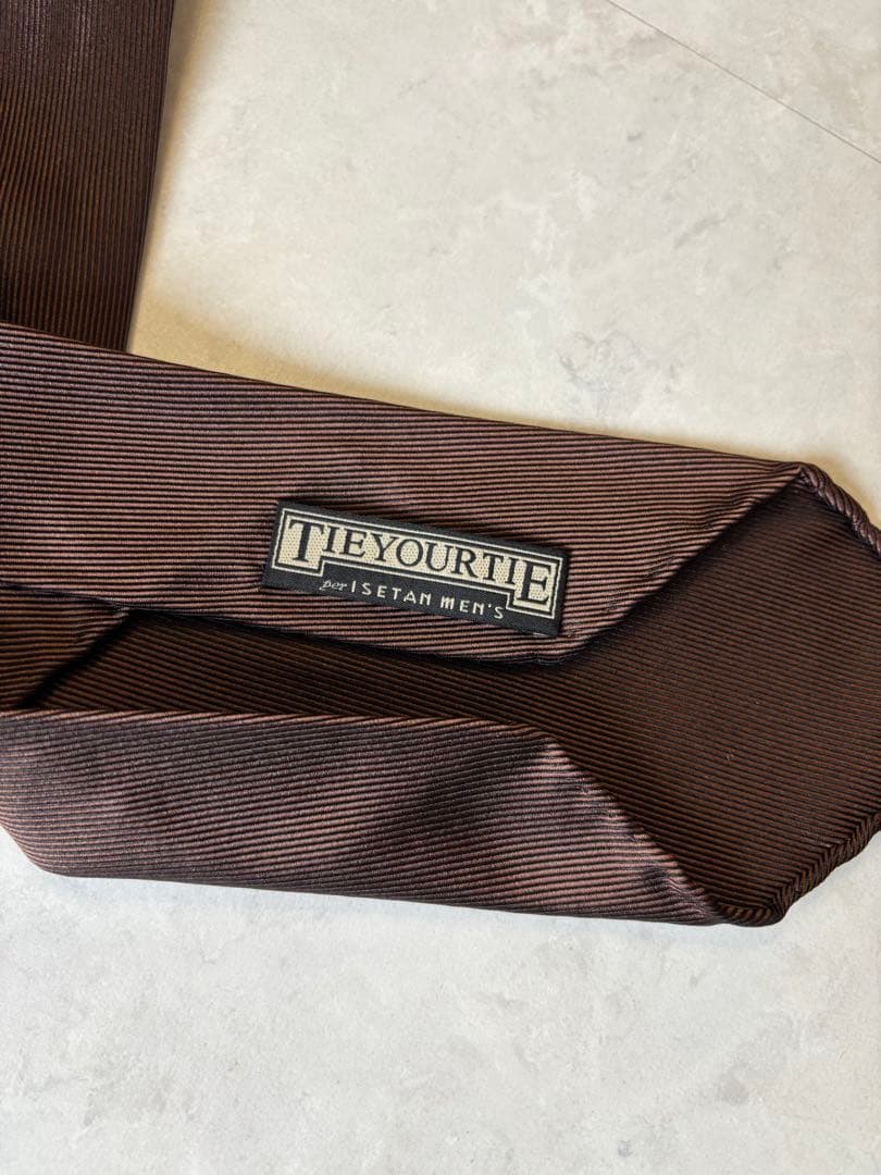 タイユアタイ ブラウン