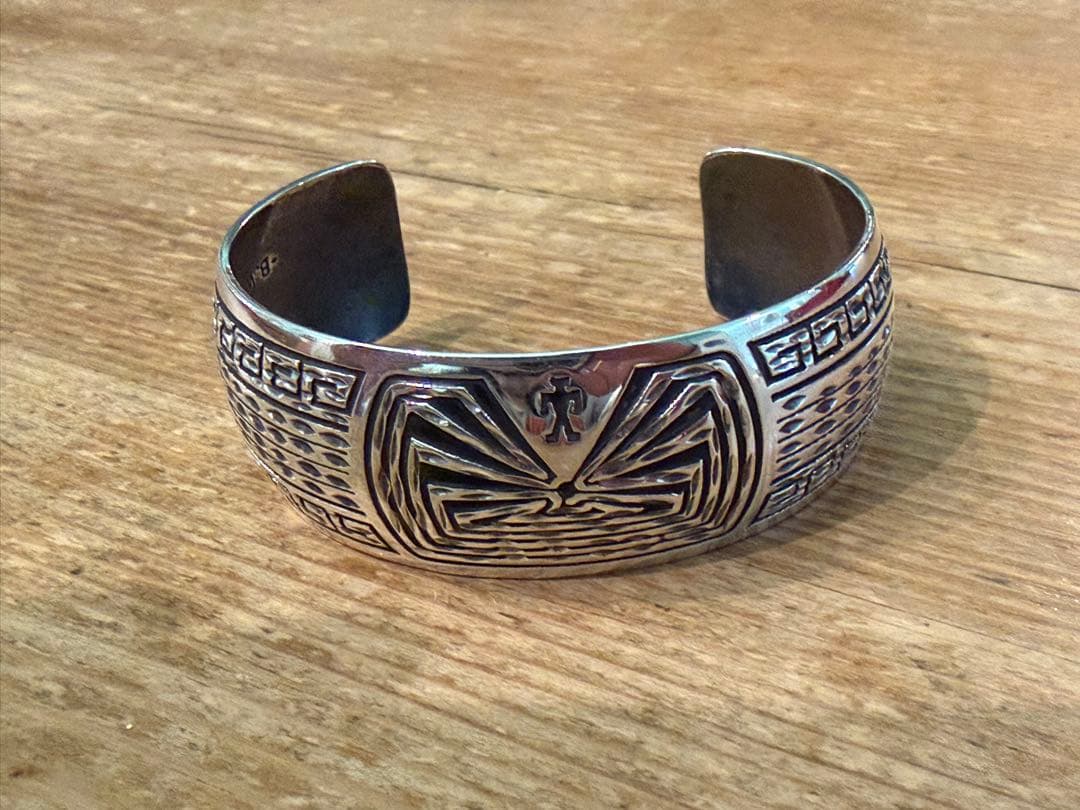 インディアン　ジュエリー　バングル　Man in the Maze HOPI