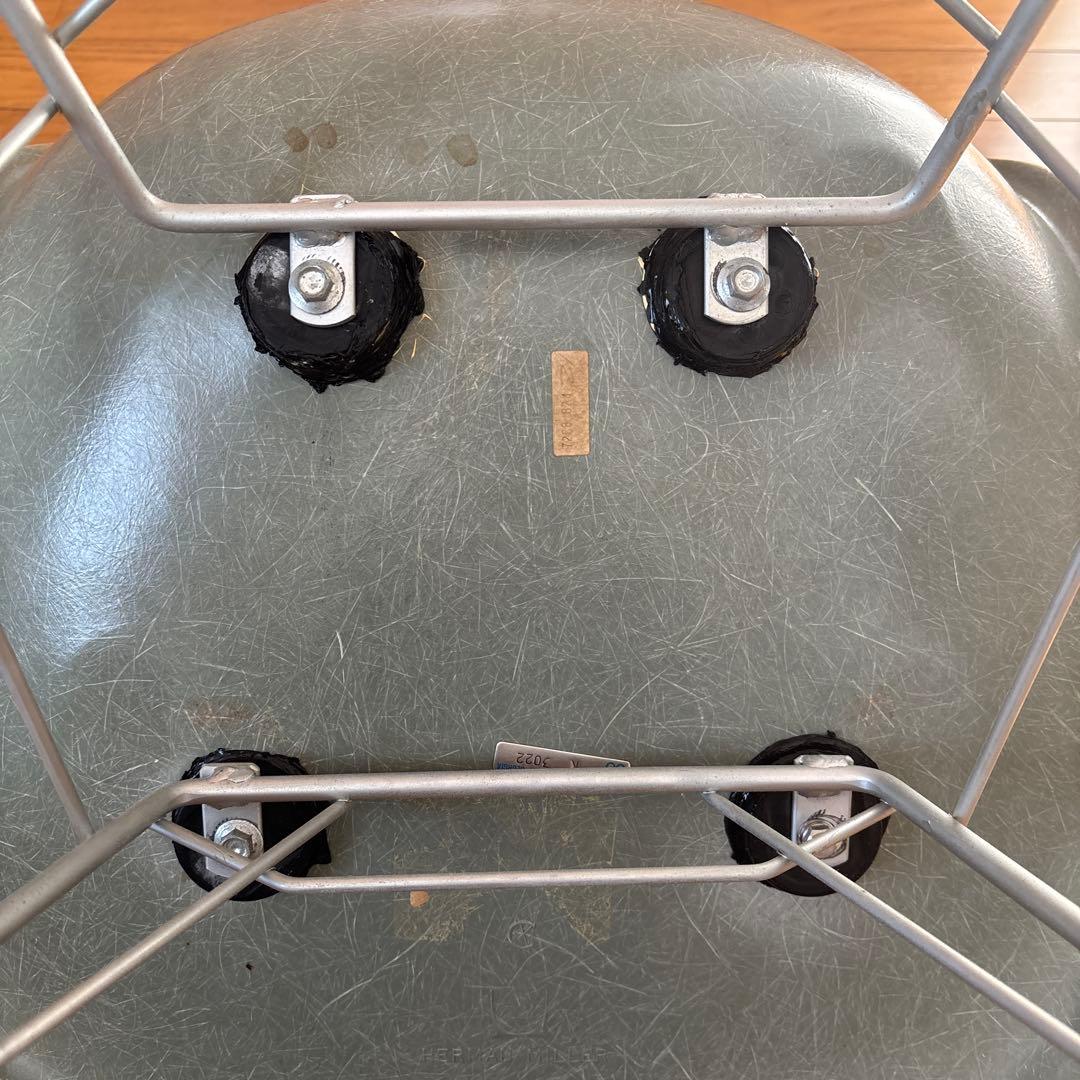 Herman Miller イームズサイドチェア　ロッカーベース　ヴィンテージ