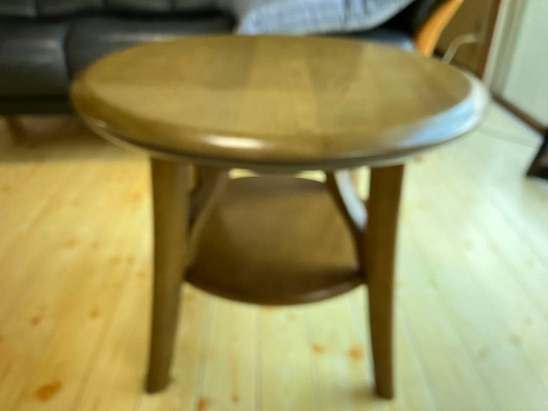 ☆値下げ！カリモク　丸テーブル　ローテーブル　木製　ヴィンテージ　デザインが素敵