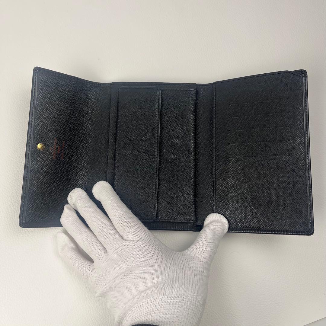 美品✨ LOUIS VUITTON ルイヴィトン 折り財布 エピ ブラック 黒