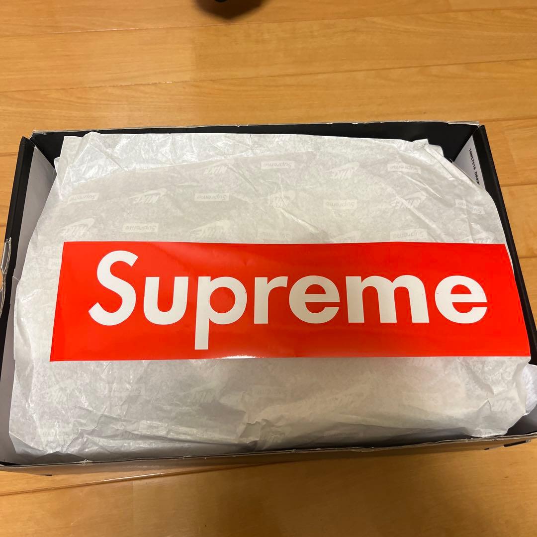 Nike Air Force 1 Supreme mid ホワイト