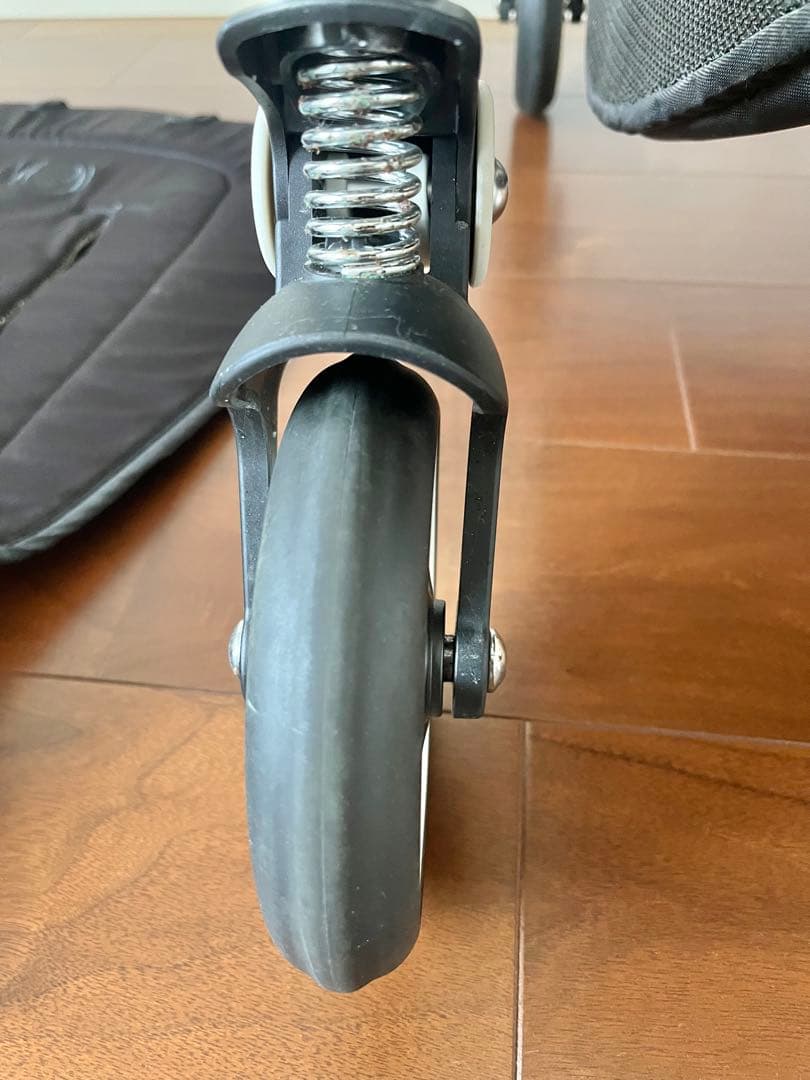 バガブー ビー3 グレー ブラックフレーム