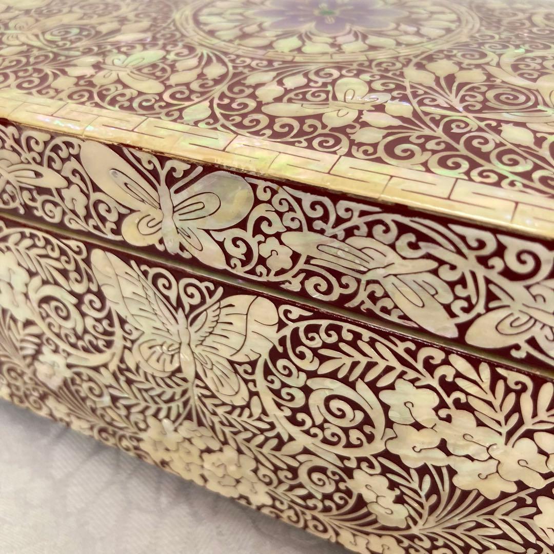 美品　伝統工芸品　螺鈿細工　蝶々　ジュエリーボックス　宝石箱　小物入れ