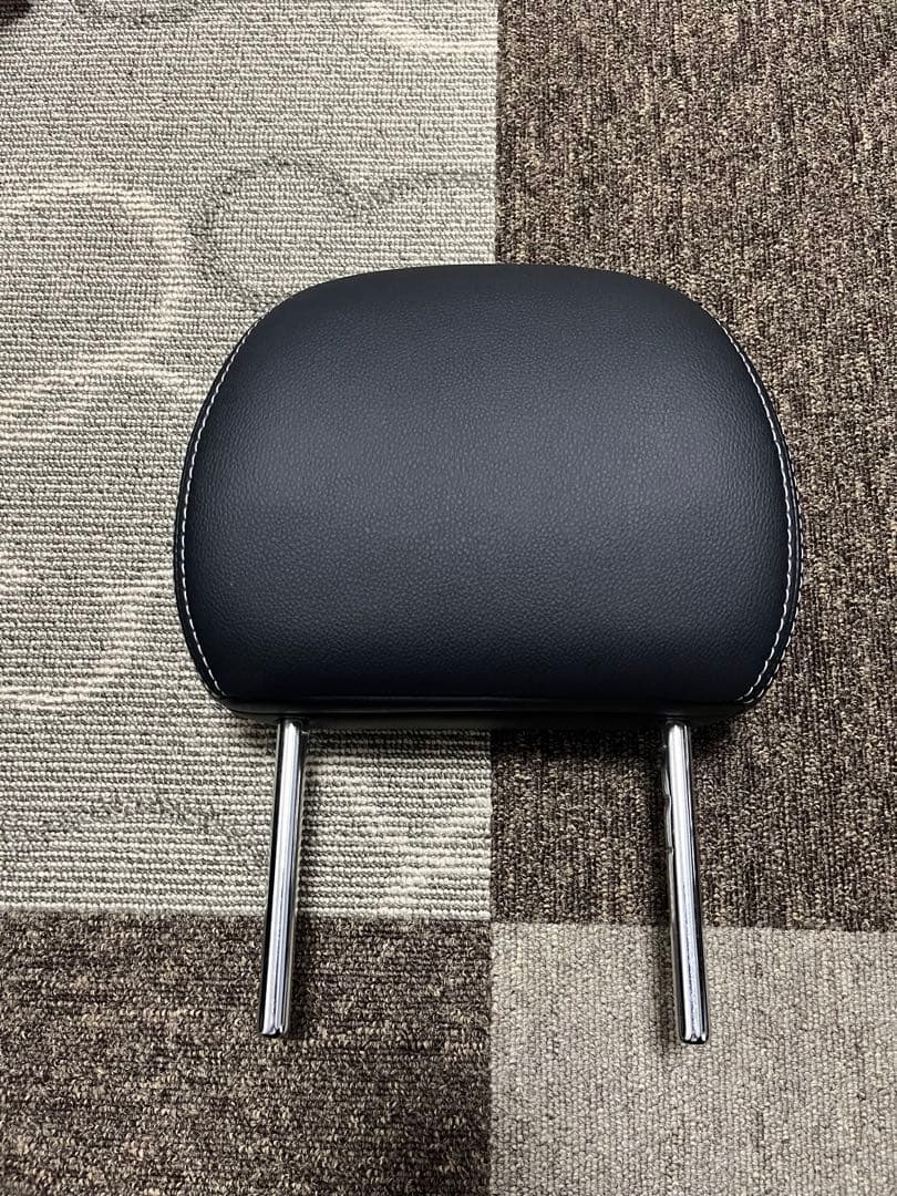 200系ハイエース　ダークプライム　純正ヘッドレスト