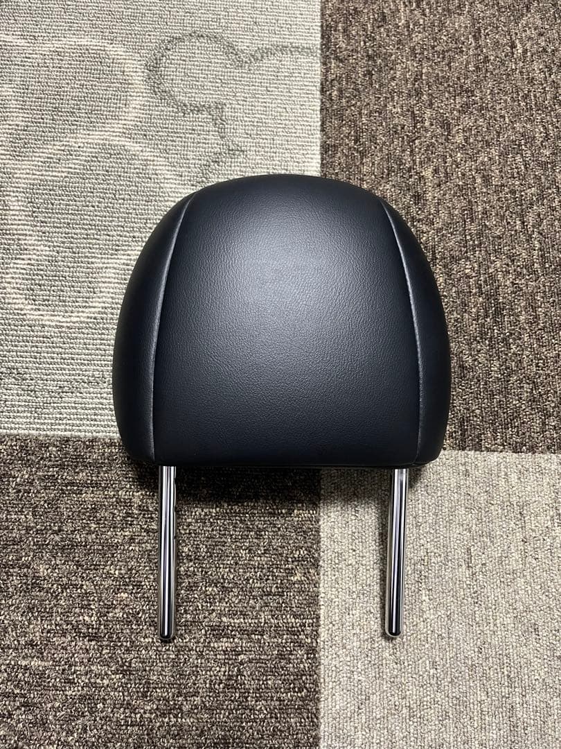 200系ハイエース　ダークプライム　純正ヘッドレスト