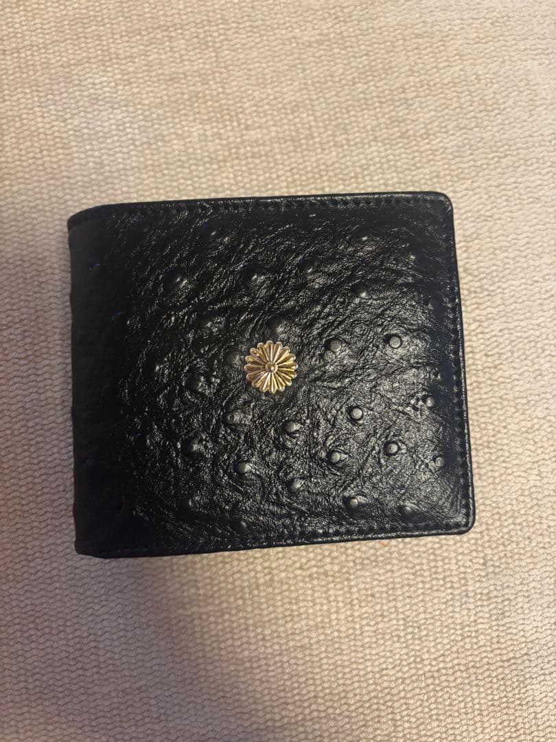 皇居菊紋牛革財布 オーストリッチレザー 二つ折り財布 黒