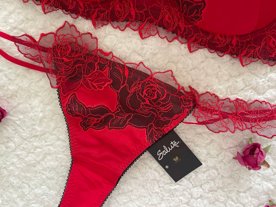 専用 サルート 旧20G D75/M ムーランルージュ RE