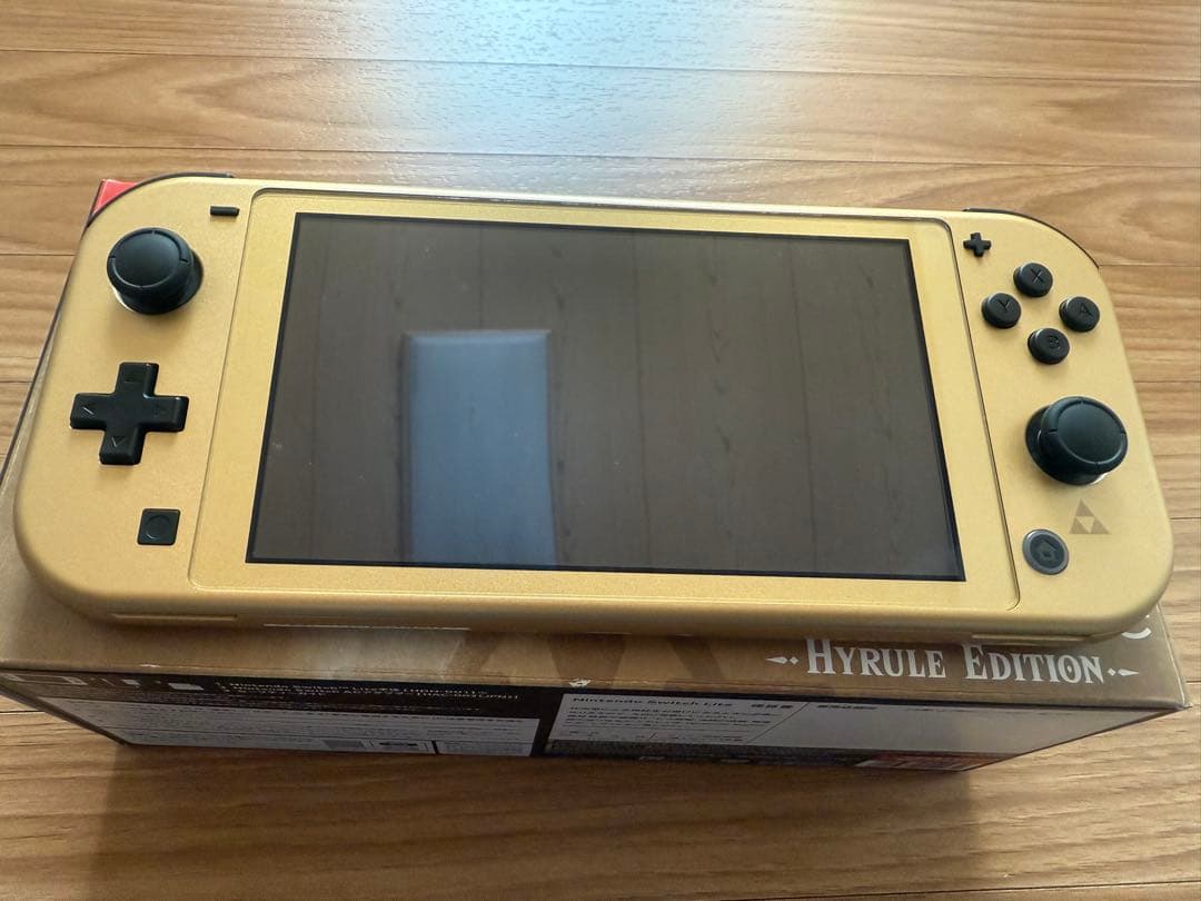 美品　Nintendo Switch Lite本体 ゼルダの伝説エディション
