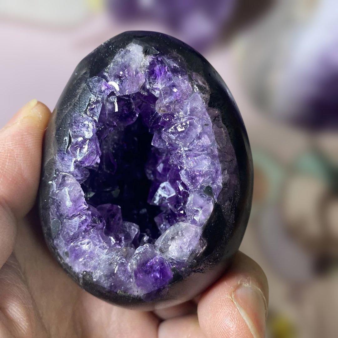 【極上 】ウルグアイ產アメジストクラスター原石手握逸品（恐竜の卵幸運水晶）
