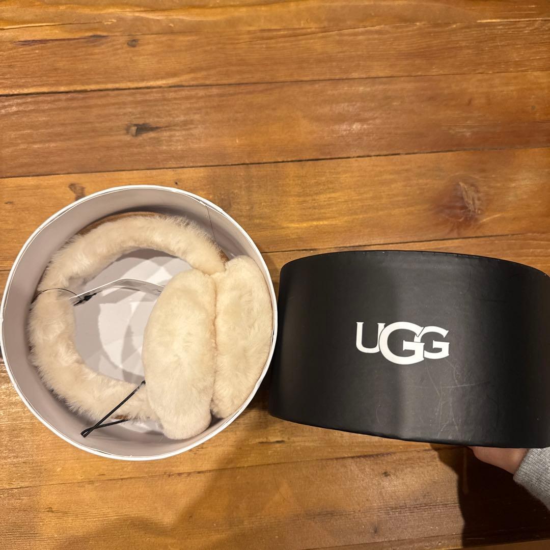 UGG イヤーマフ 新品