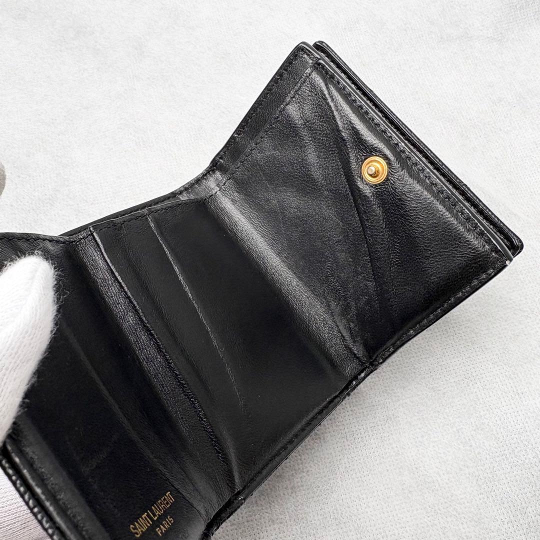 サンローラン 三つ折り財布 Vステッチ カサンドラ レザー オリガミ YSLロゴ