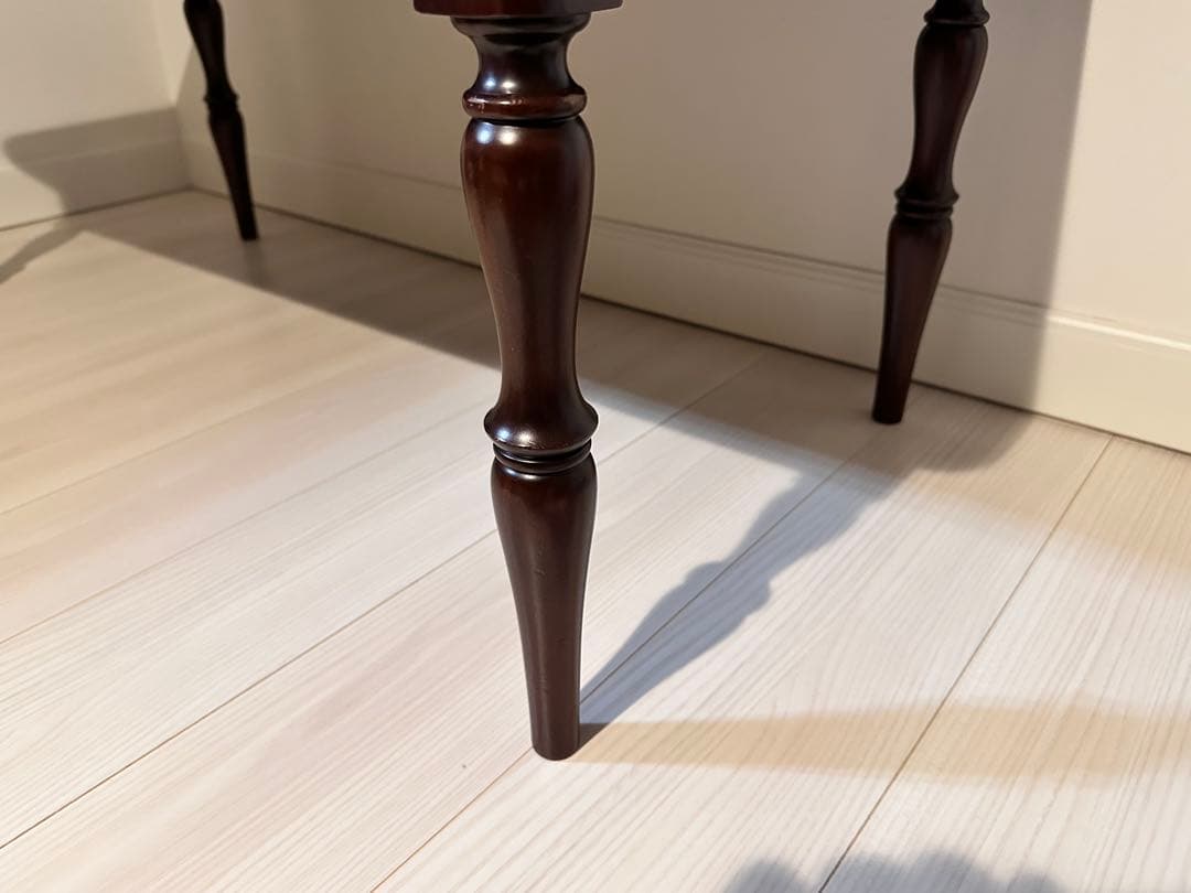 ダークブラウン 木製 ローテーブル　アンティーク調