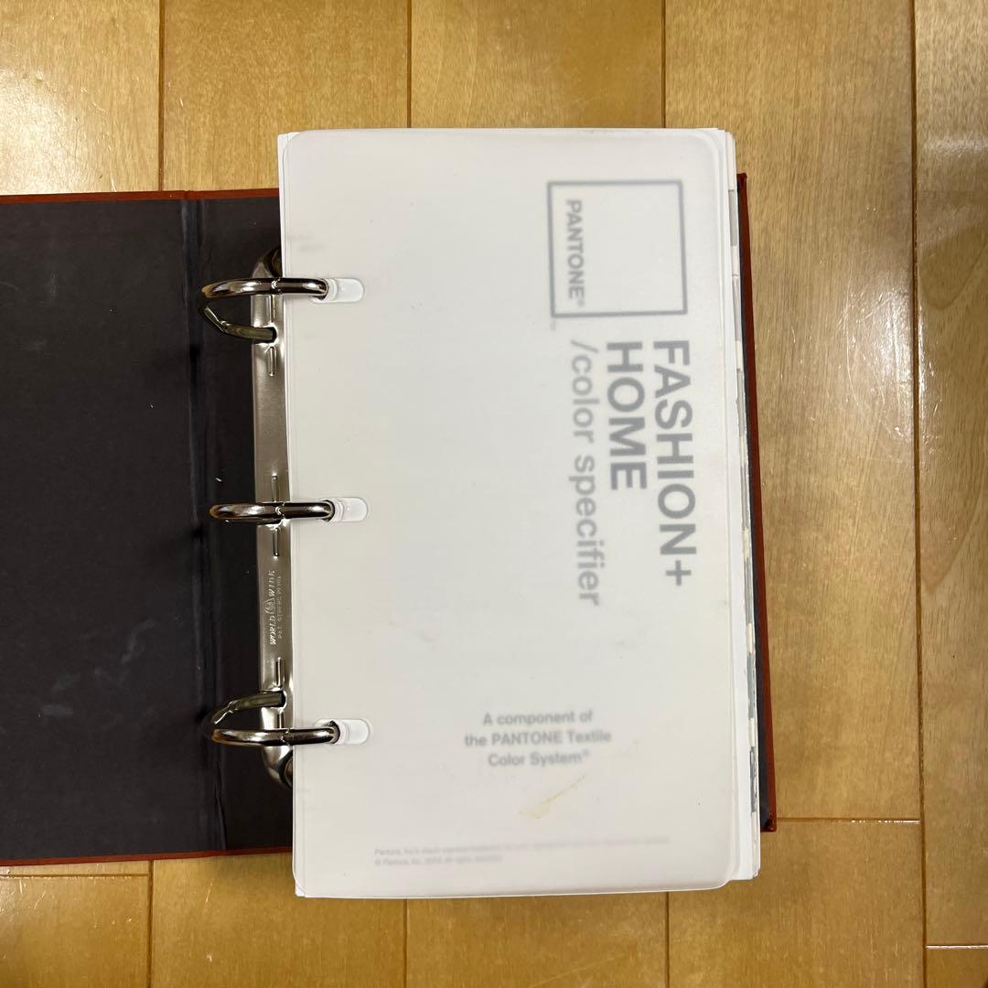 【Kiji】PANTONE FASHION+ 