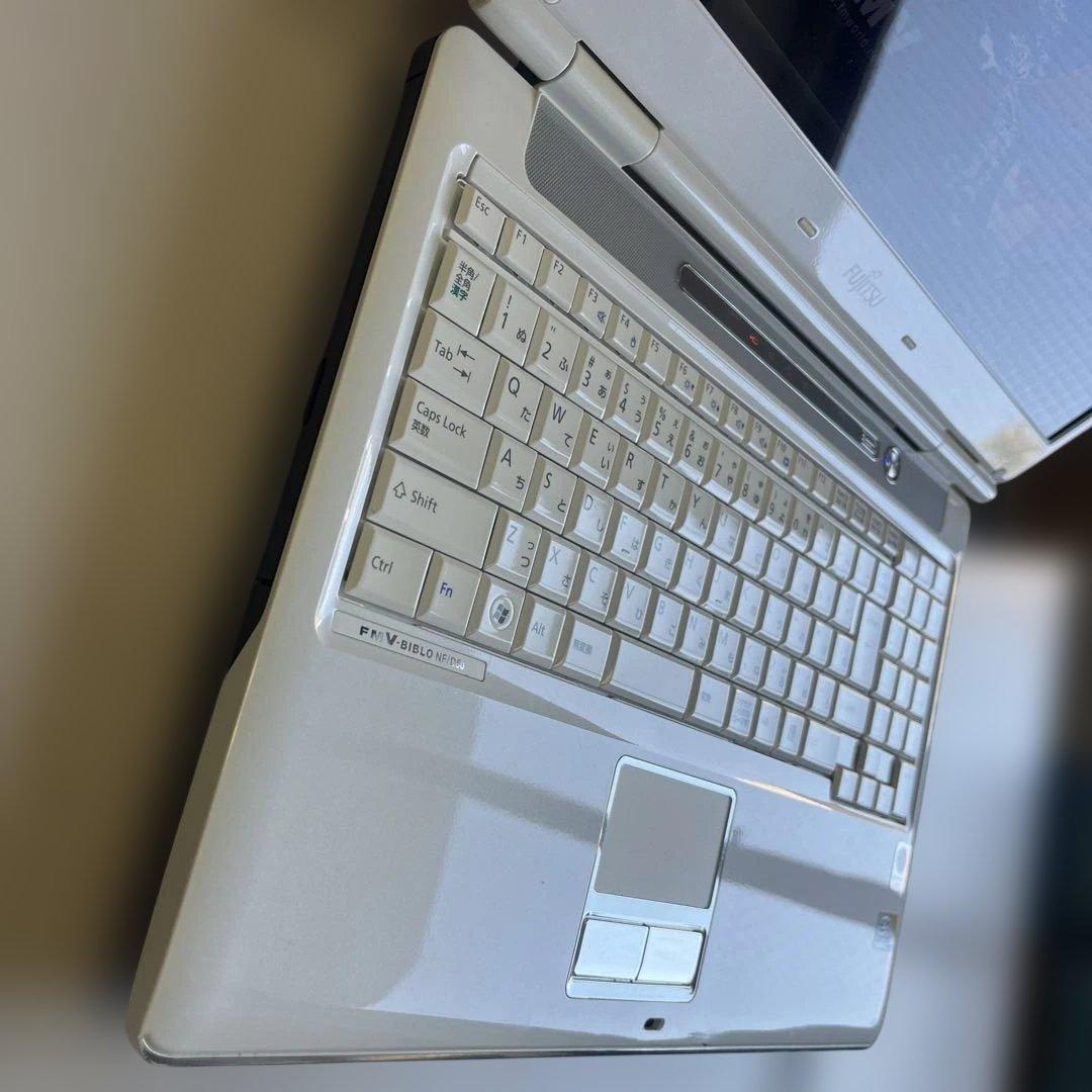 ★格安美品★WindowsVista★富士通15.6型スタイリッシュノートPC★