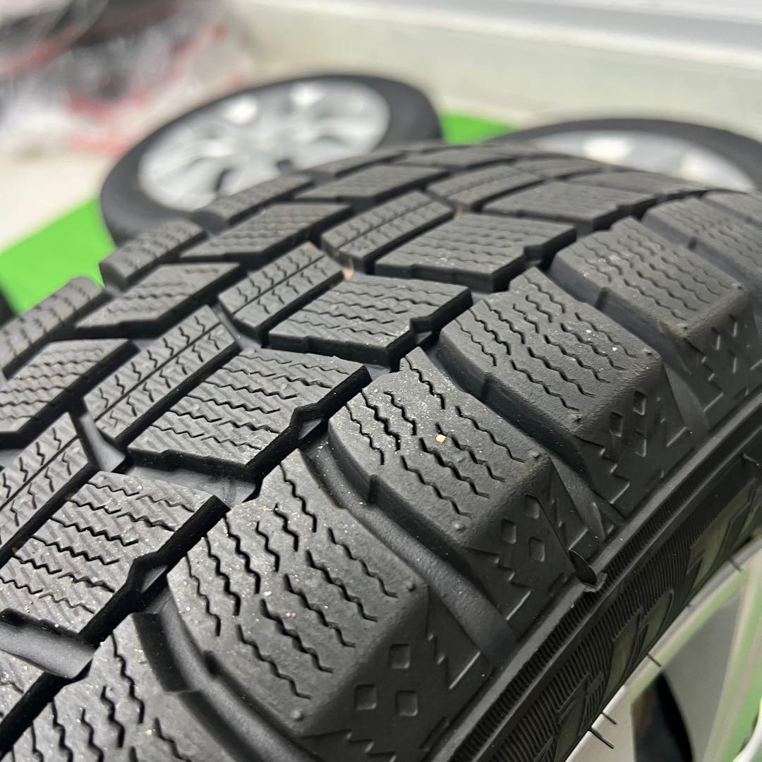 送料込み 2023年製 175/65R15 スタッドレス　カローラフィールダー