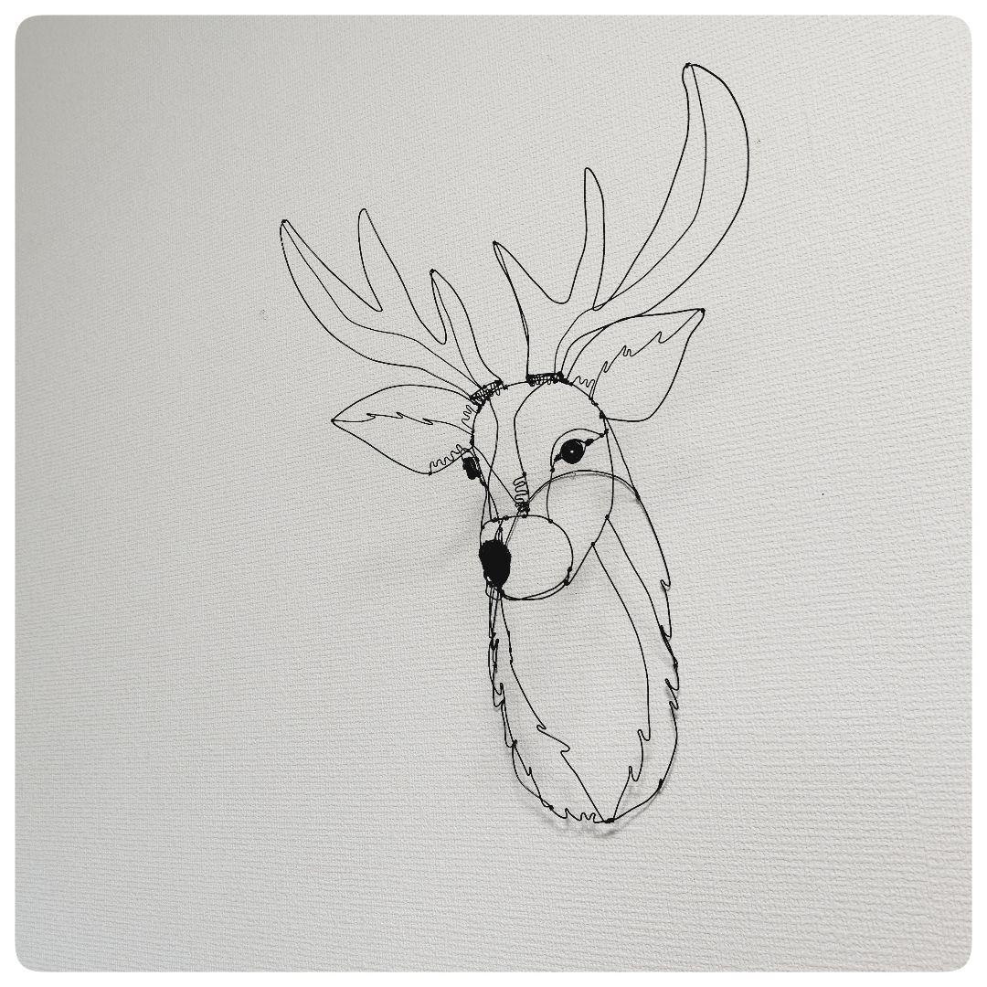 ワイヤーアート　ワイヤークラフト　鹿さん