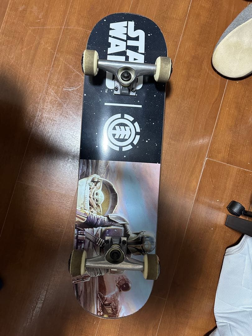 スターウォーズ　スケートボード　工具付き