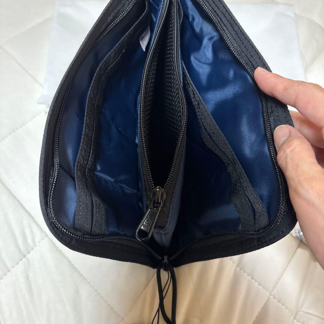 ブリーフィング×オシアナス限定腕時計 OCW-T2610BR-1AJR付属ポーチ