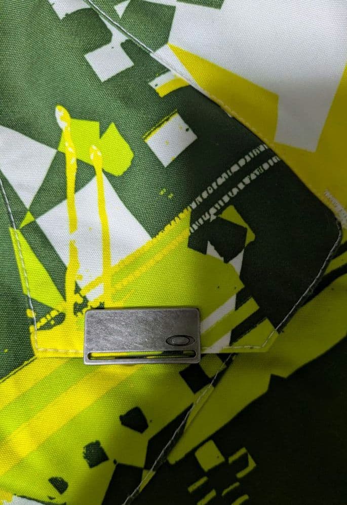 12月限定セール！【極美品】OAKLEY スノボウェア メンズ M