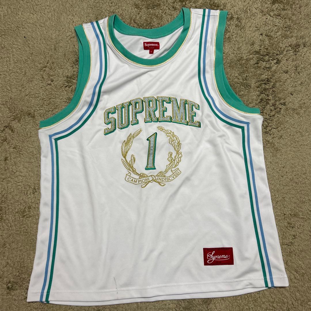 Supreme のゲームシャツ