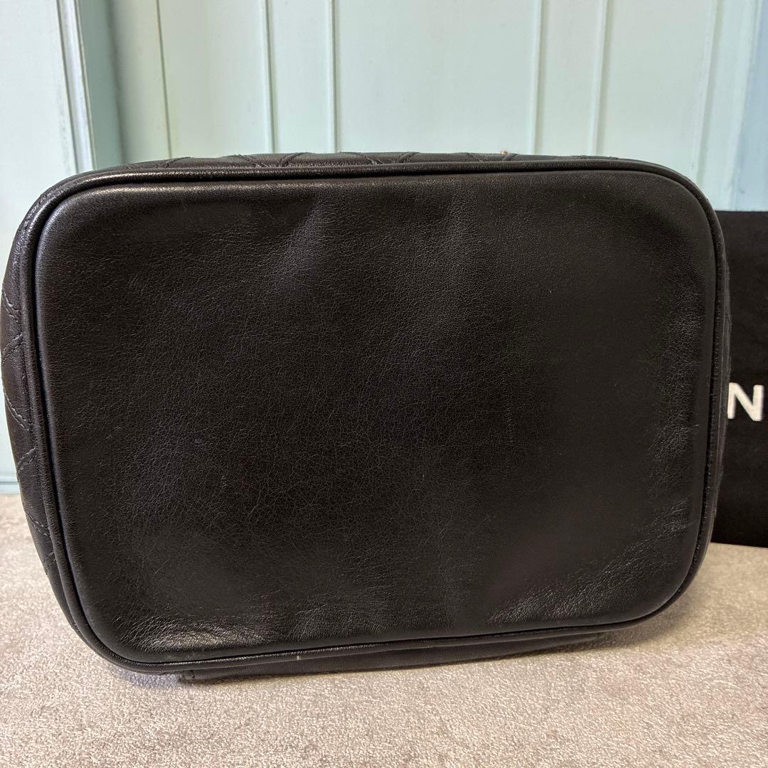 シャネル　CHANEL バニティバッグ