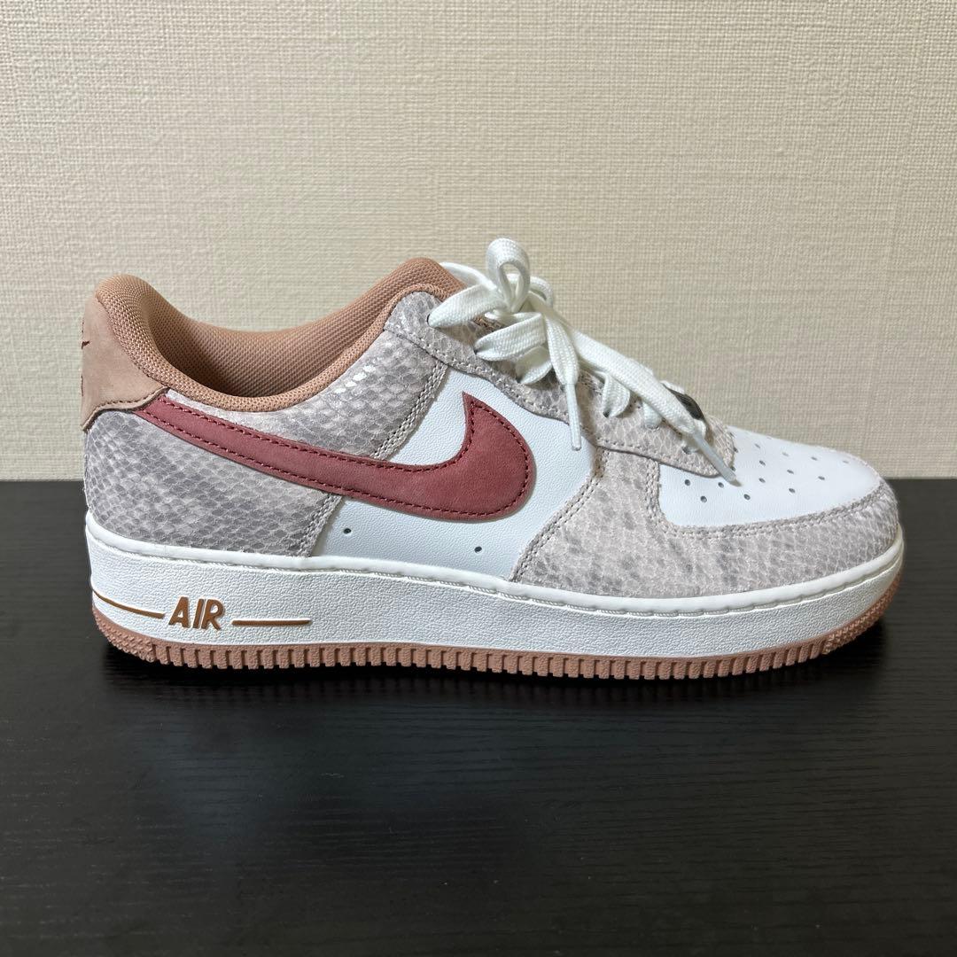 ナイキ エア フォース ワン 25センチ サミットホワイト 蛇