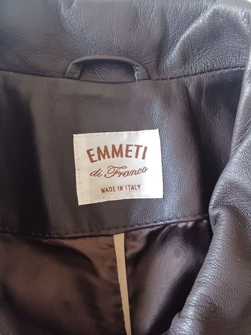 EMMETI 　ダークブラウン レザーコート