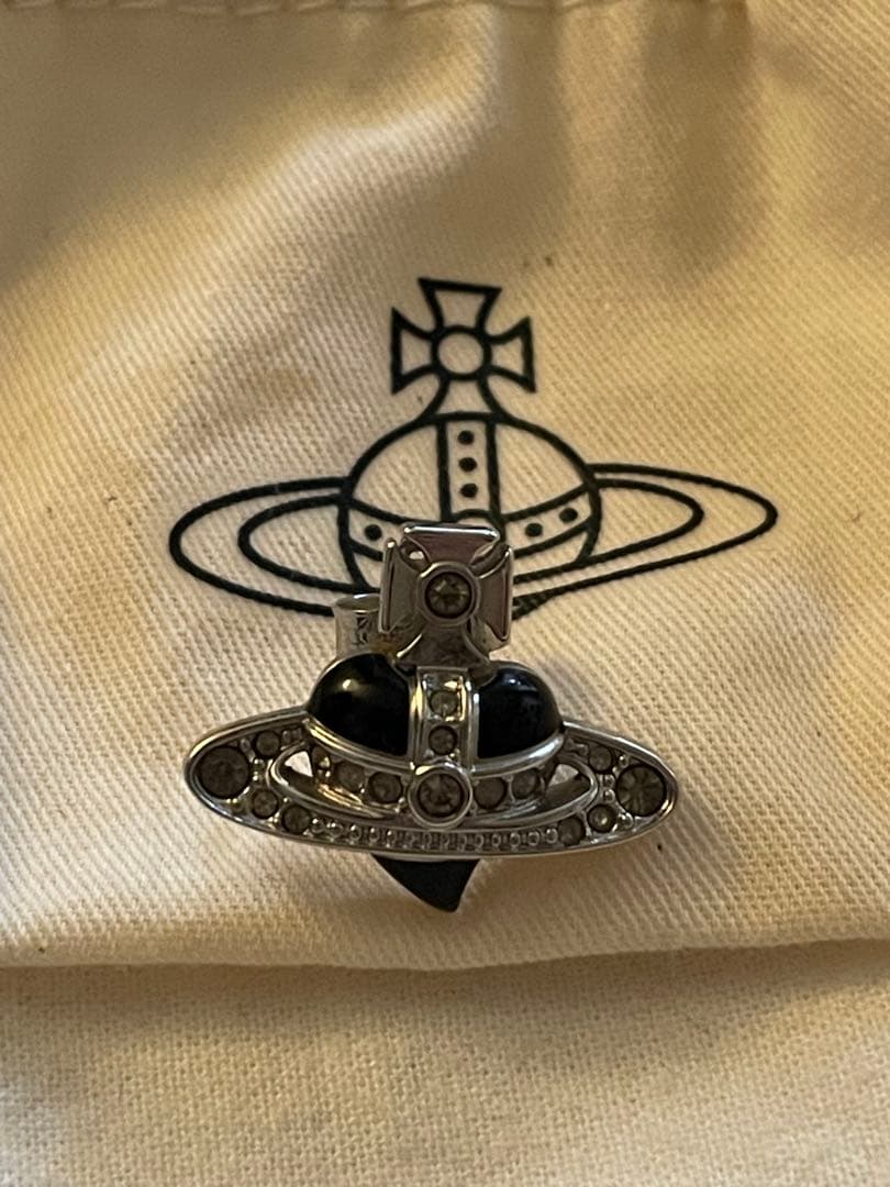 Vivienne Westwood 宇宙船デザインピアス