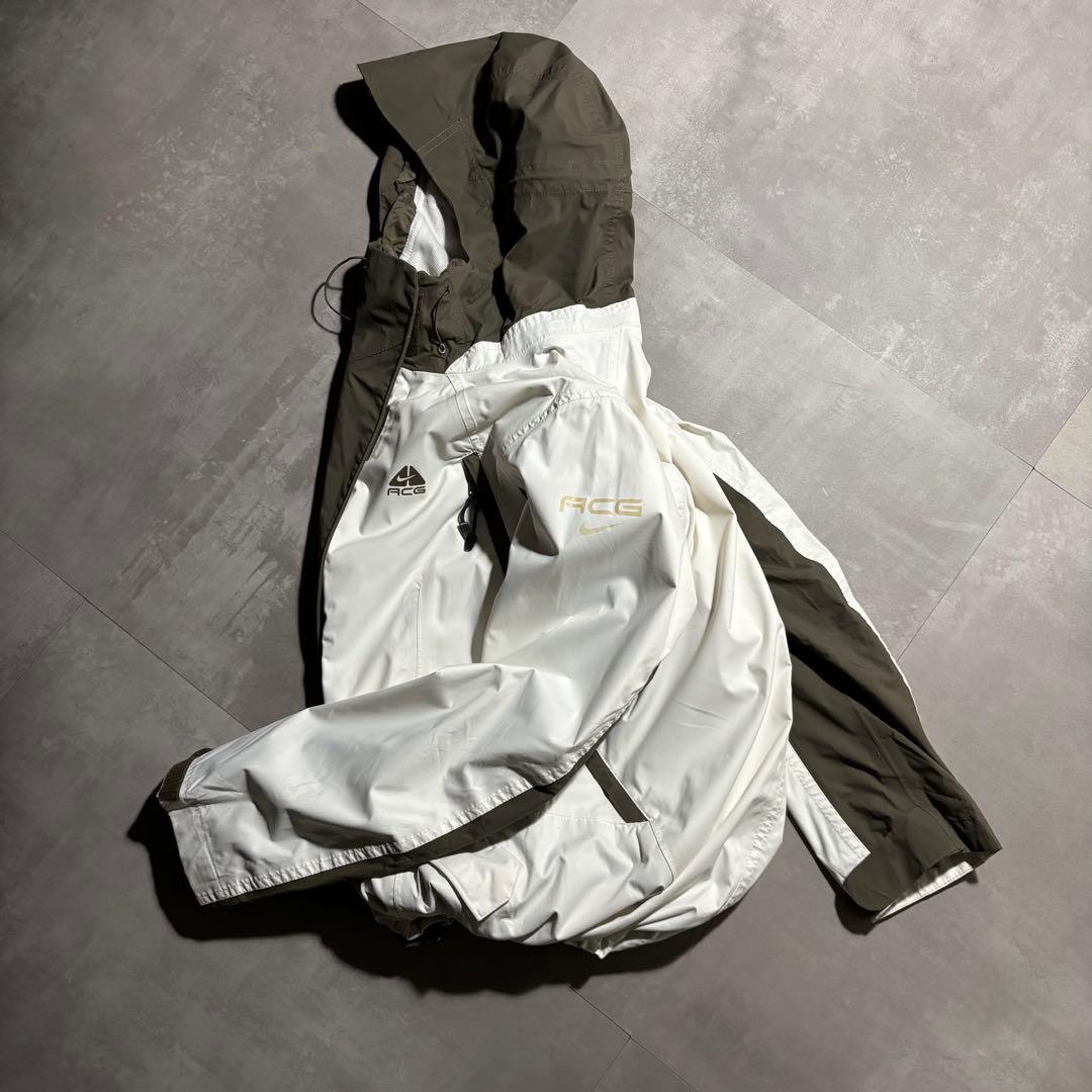 00s NIKE ACG ナイキ　マウンテンパーカー　ナイロンジャケット　白