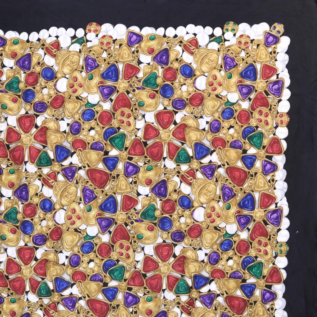 CHANEL グリポワ柄　シルク　スカーフ　ビジュー　大判　ストール　ココマーク