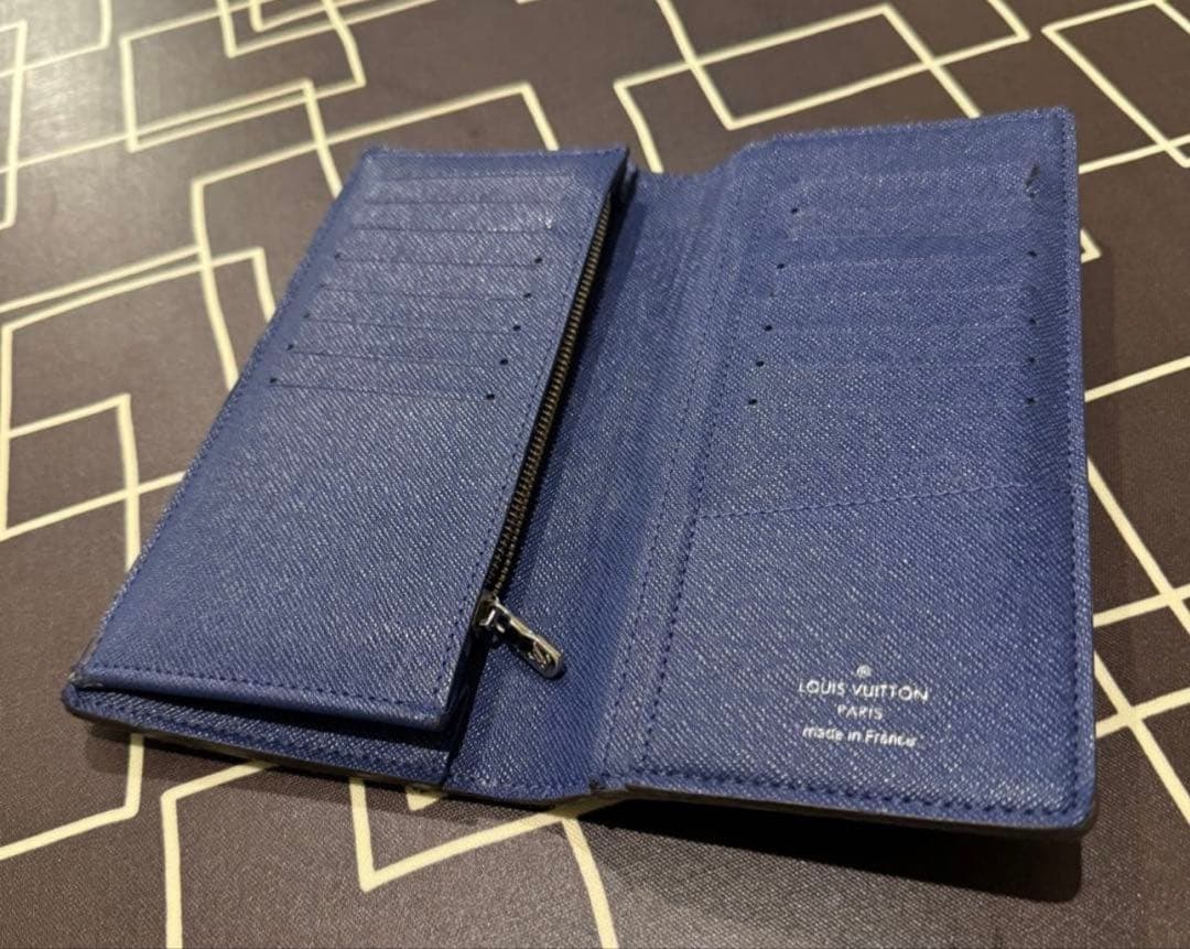 Maru. Louis Vuitton 長財布 ネイビー