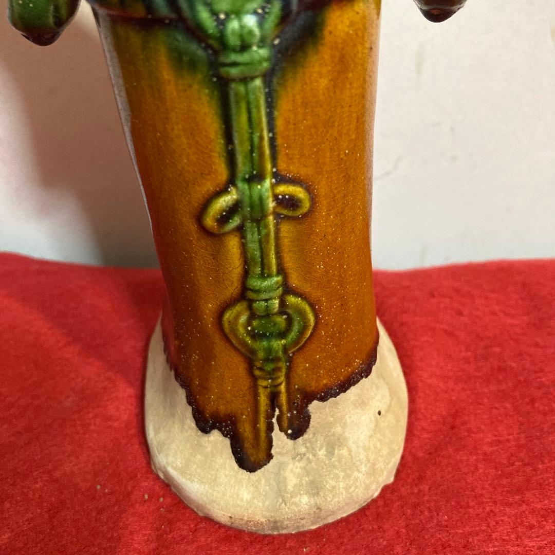 レトロ　アンティーク　　　　　　　　　　　　　古玩中国唐三彩女性俑　（年代不明）