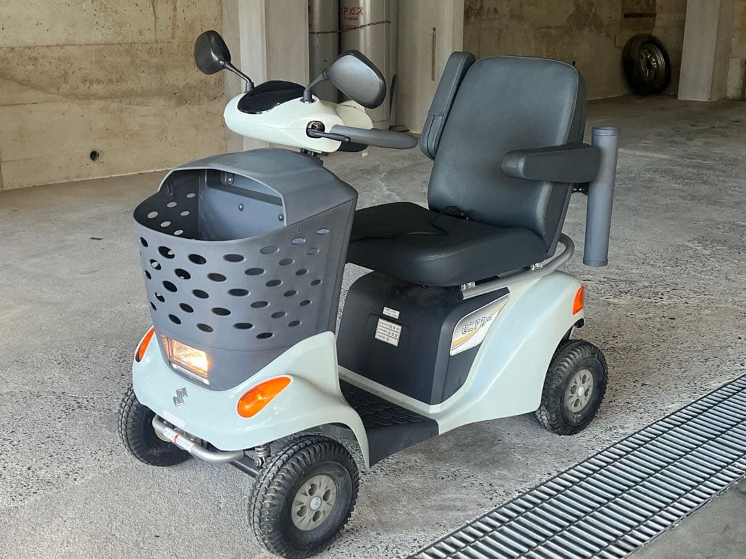 スズキ 電動シルバーカー