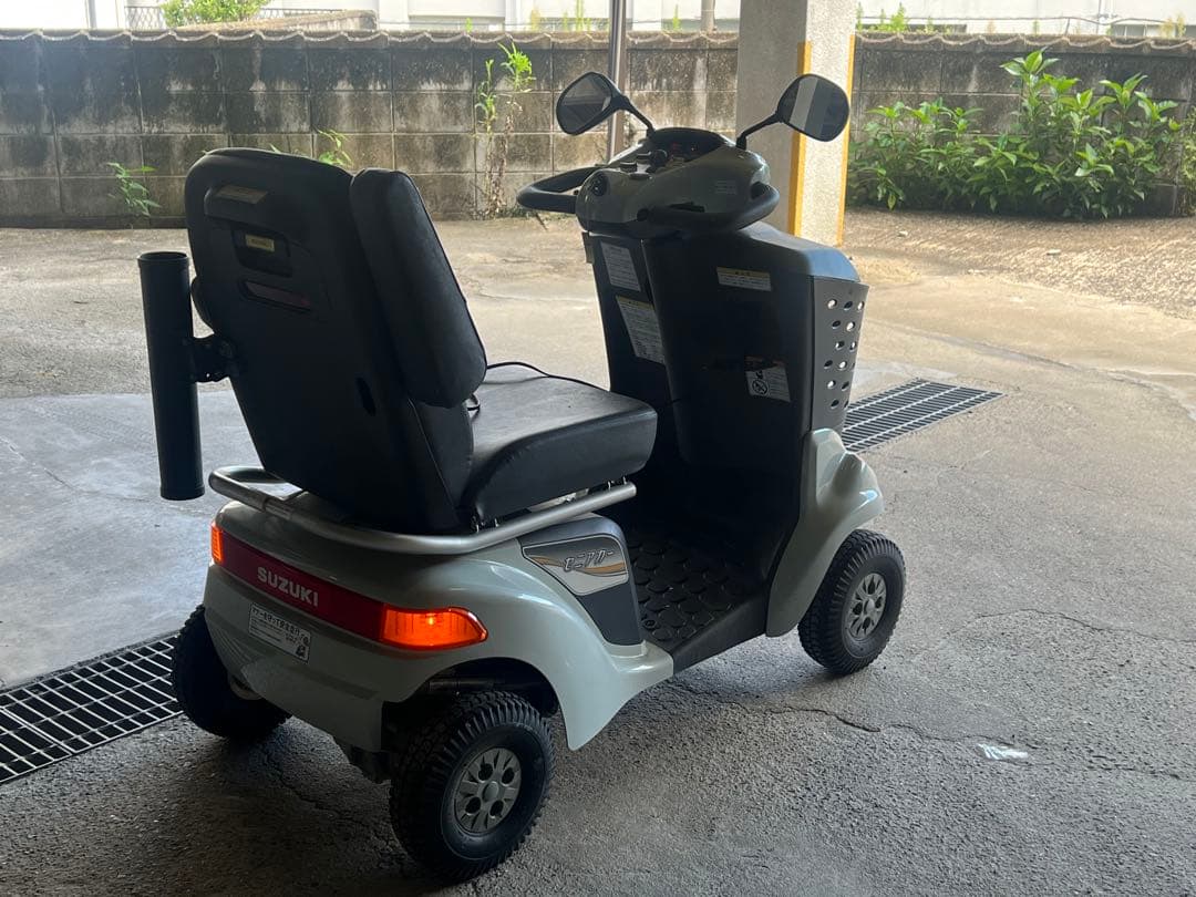スズキ 電動シルバーカー