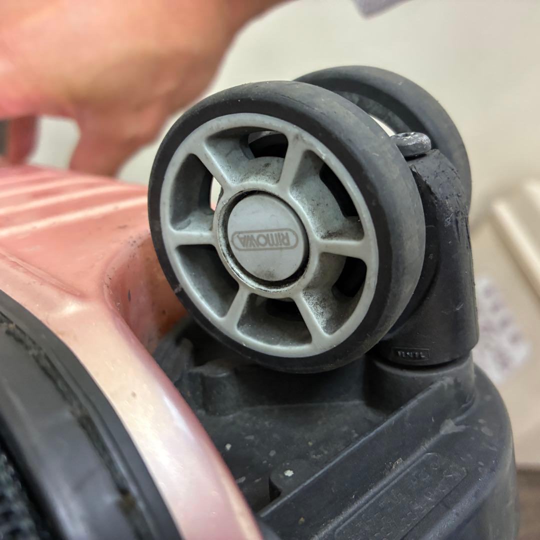 リモワ サルサエアー 32L 機内持ち込み 4輪 TSAロック 北米限定 ピンク