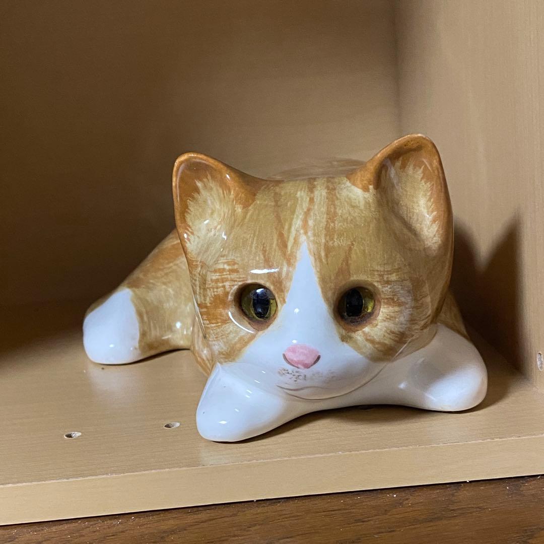 猫の置物 陶器製