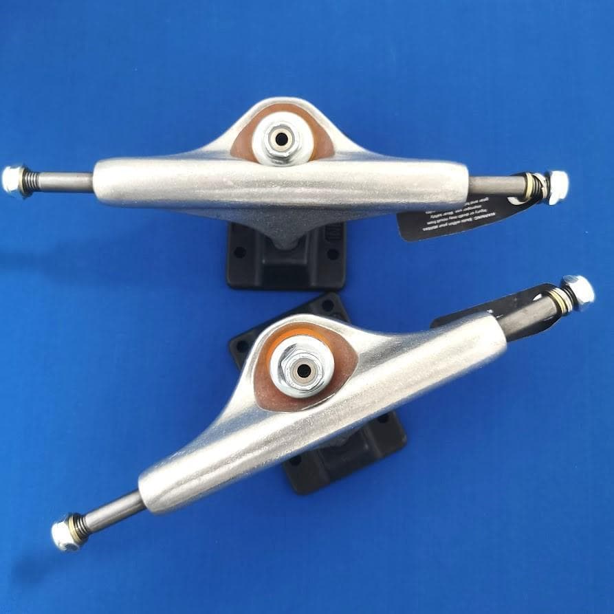 INDEPENDENT STAGE11 139 スケボートラック HOLLOW