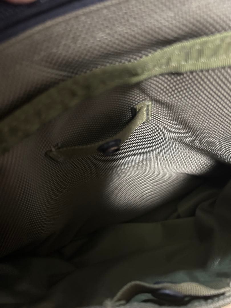 BRIEFING DAY TRIPPER/S MADE IN USA カーキ