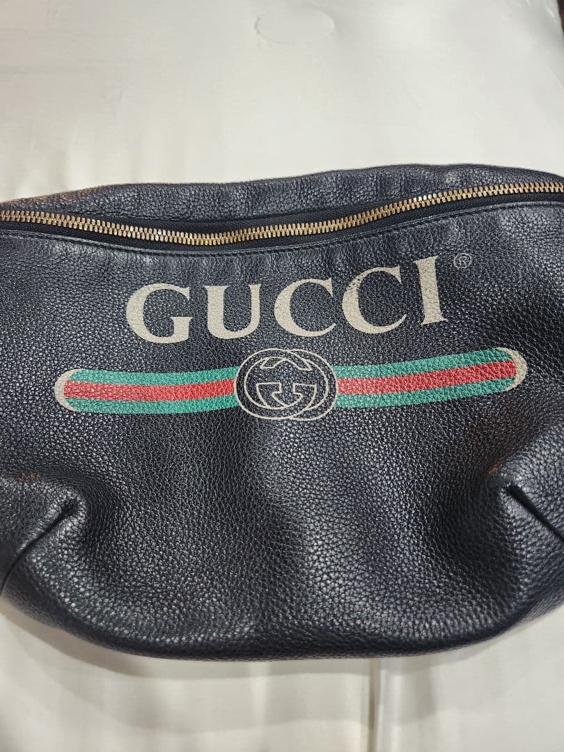 【外装美品最安値】GUCCI ヴィンテージロゴレザー ウェブボディーバッグ